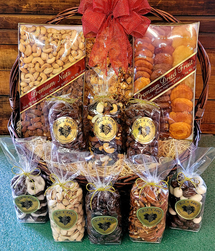 Deluxe Handled Gift Basket